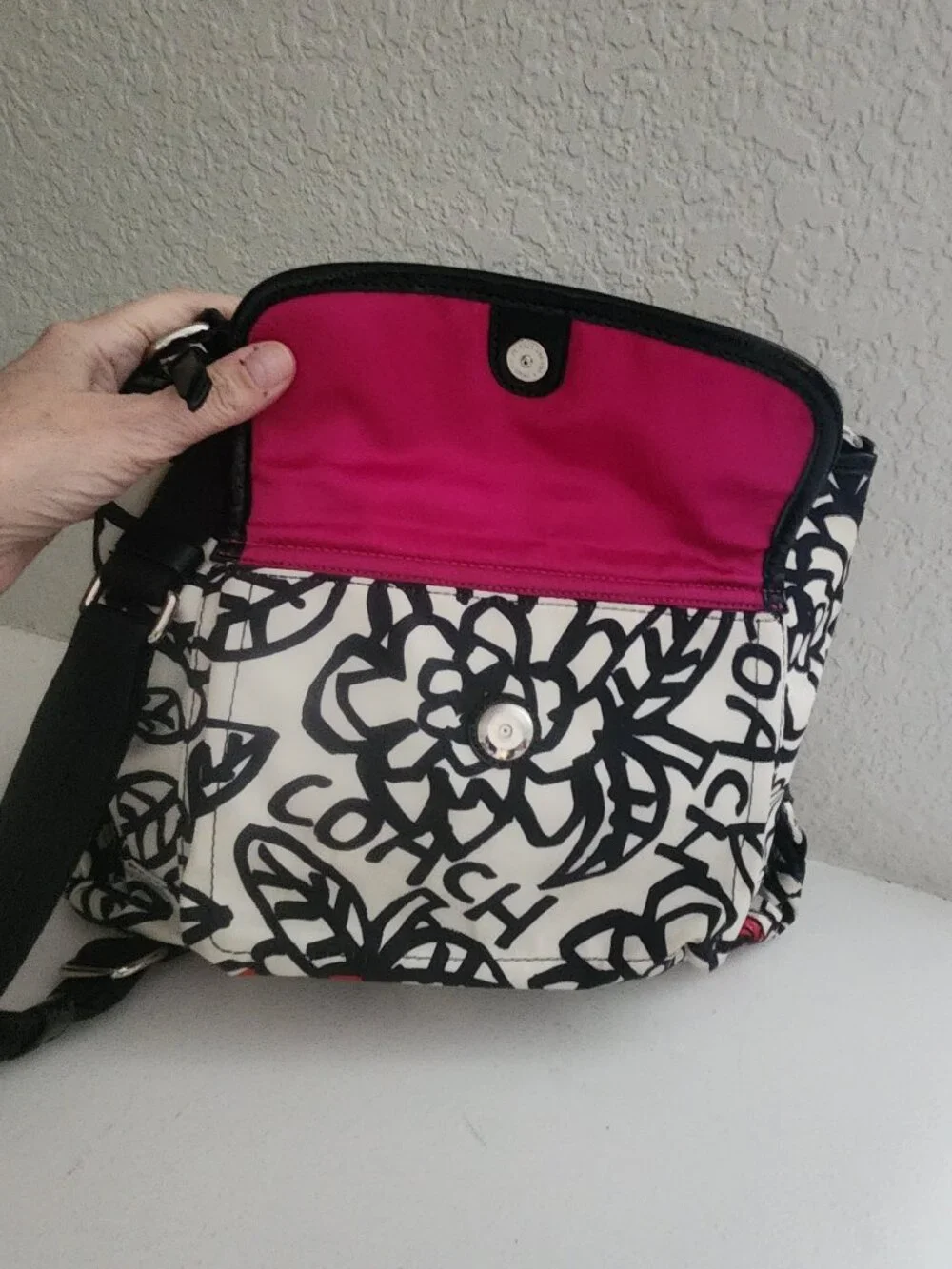 Euc Coach Poppy Graffitti Floral Shoulder Bag Purse